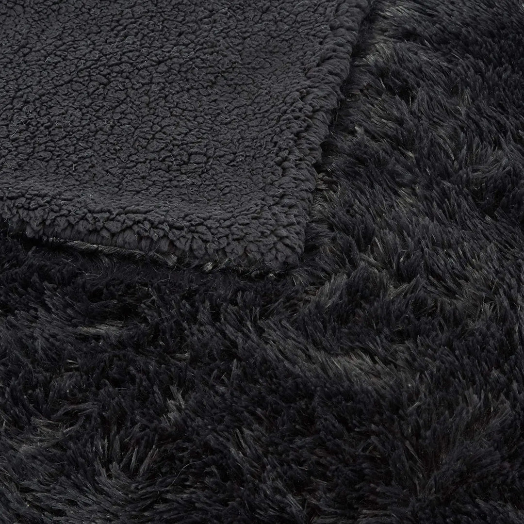 Dakota Comfort Throw Blanket